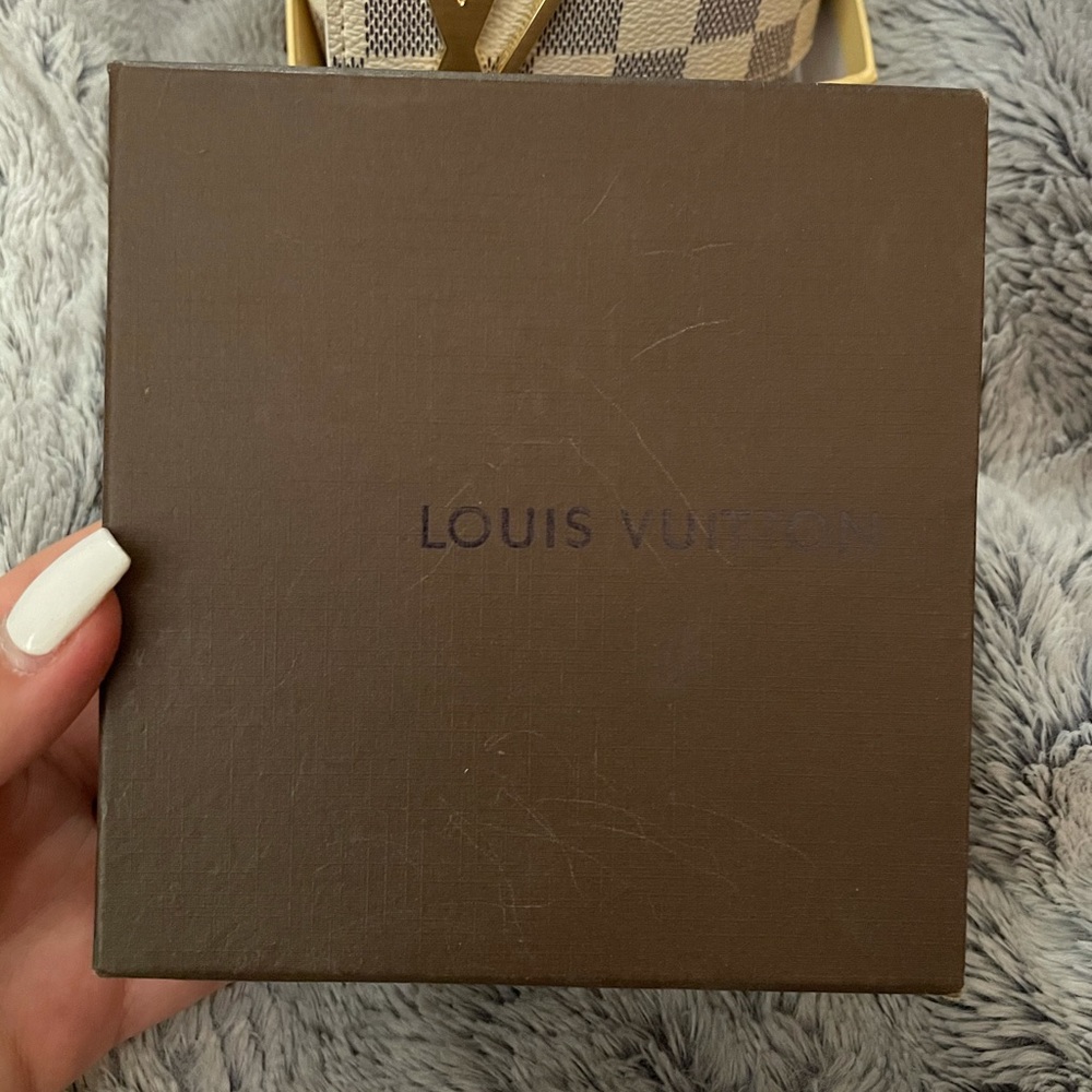 Louis Vuitton Woman’s Belt